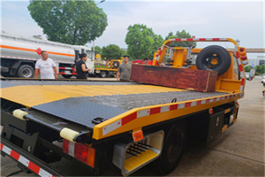 含山附近拖车电话号码服务